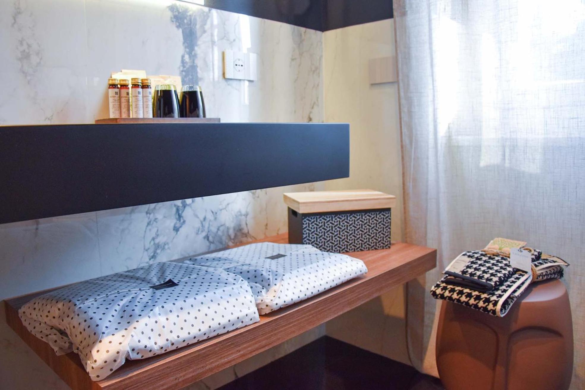 Nuova Cafe' Suite Salice Terme Exterior foto
